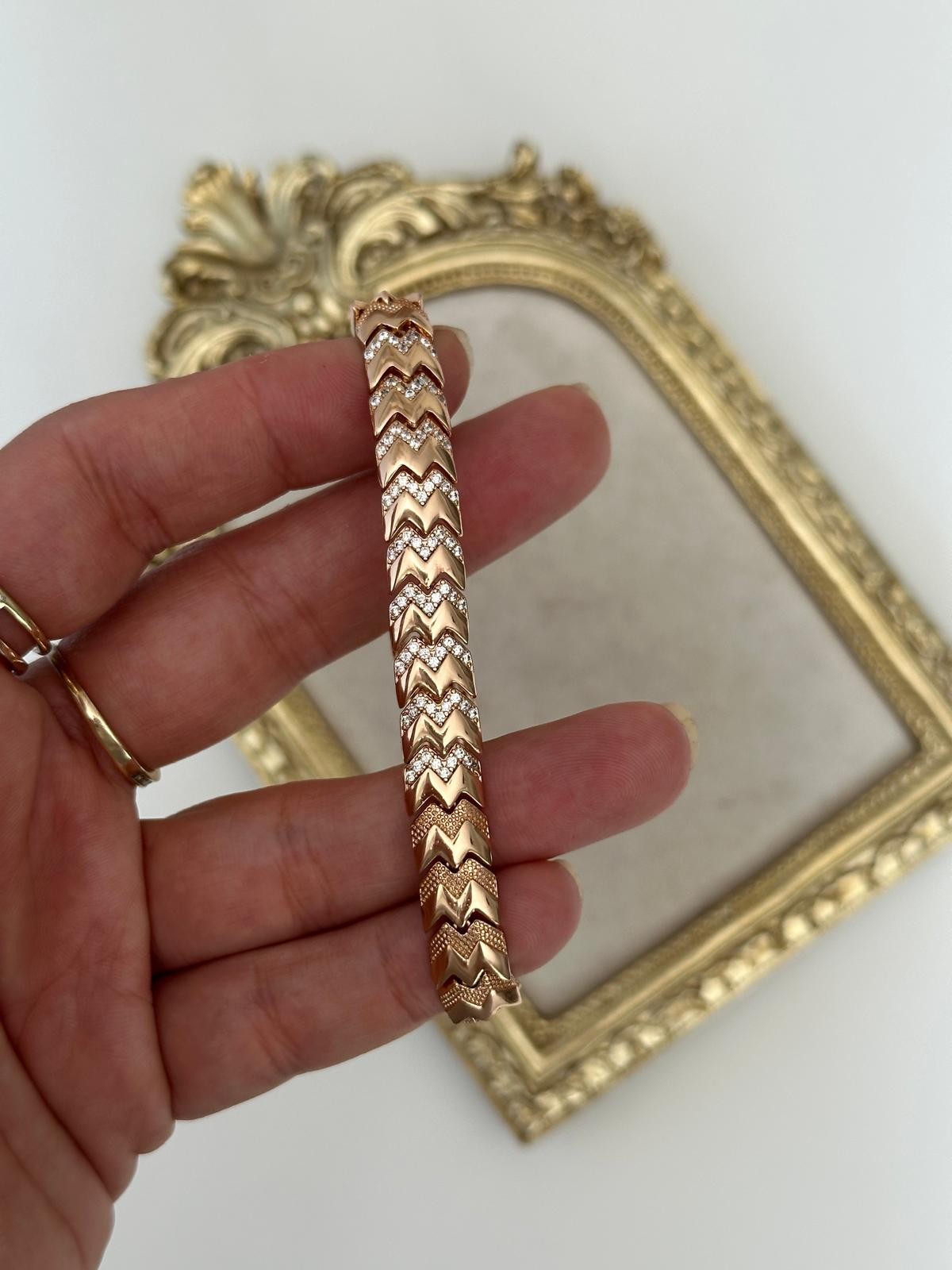 14K Gold Renkli  Zikzak Kesim Taşlı Plaka Bileklik