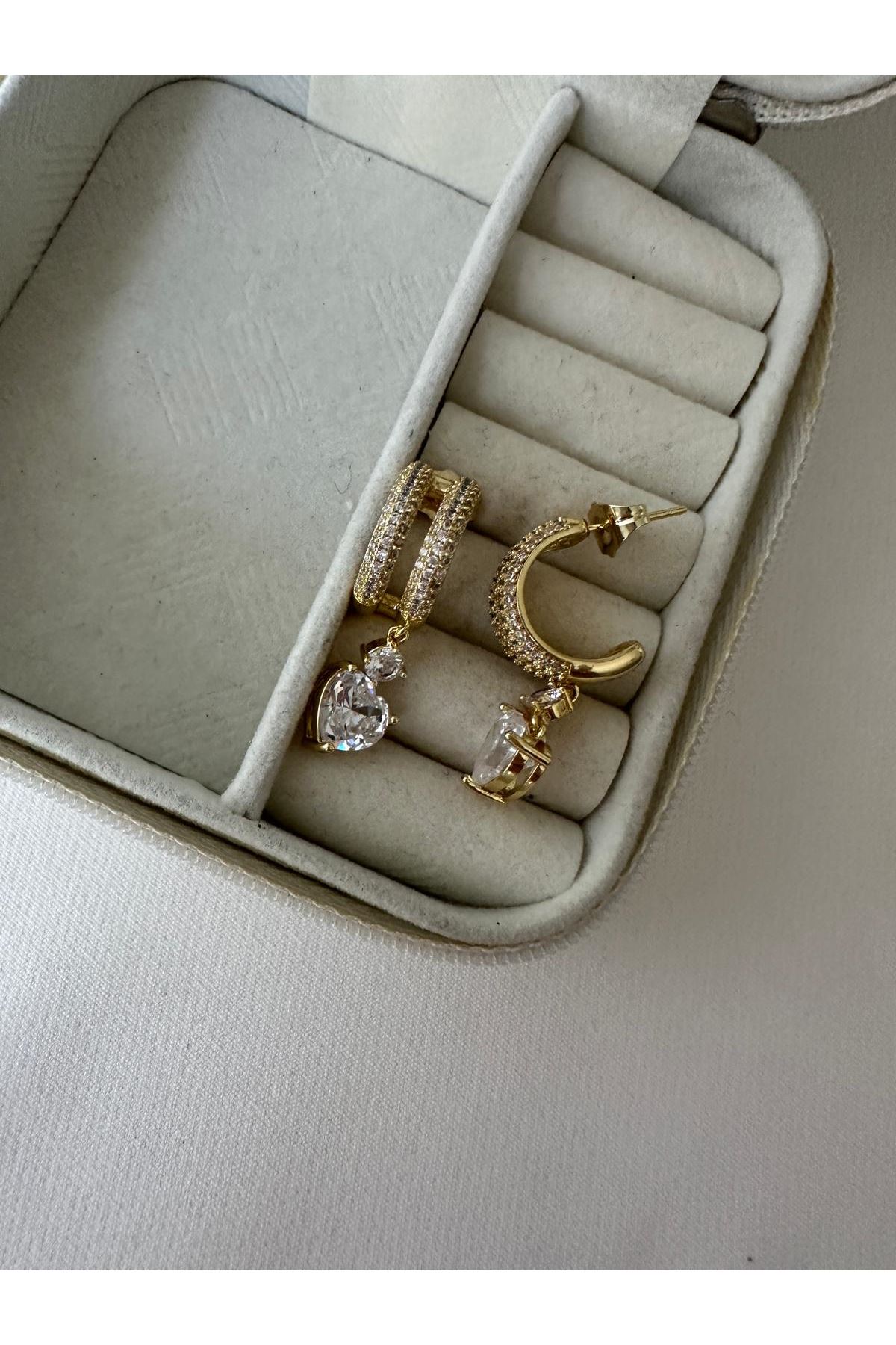 14K Gold Renkli  İki Kulak Deliği Görüntüsü Veren Full Taşlı Kalp Küpe