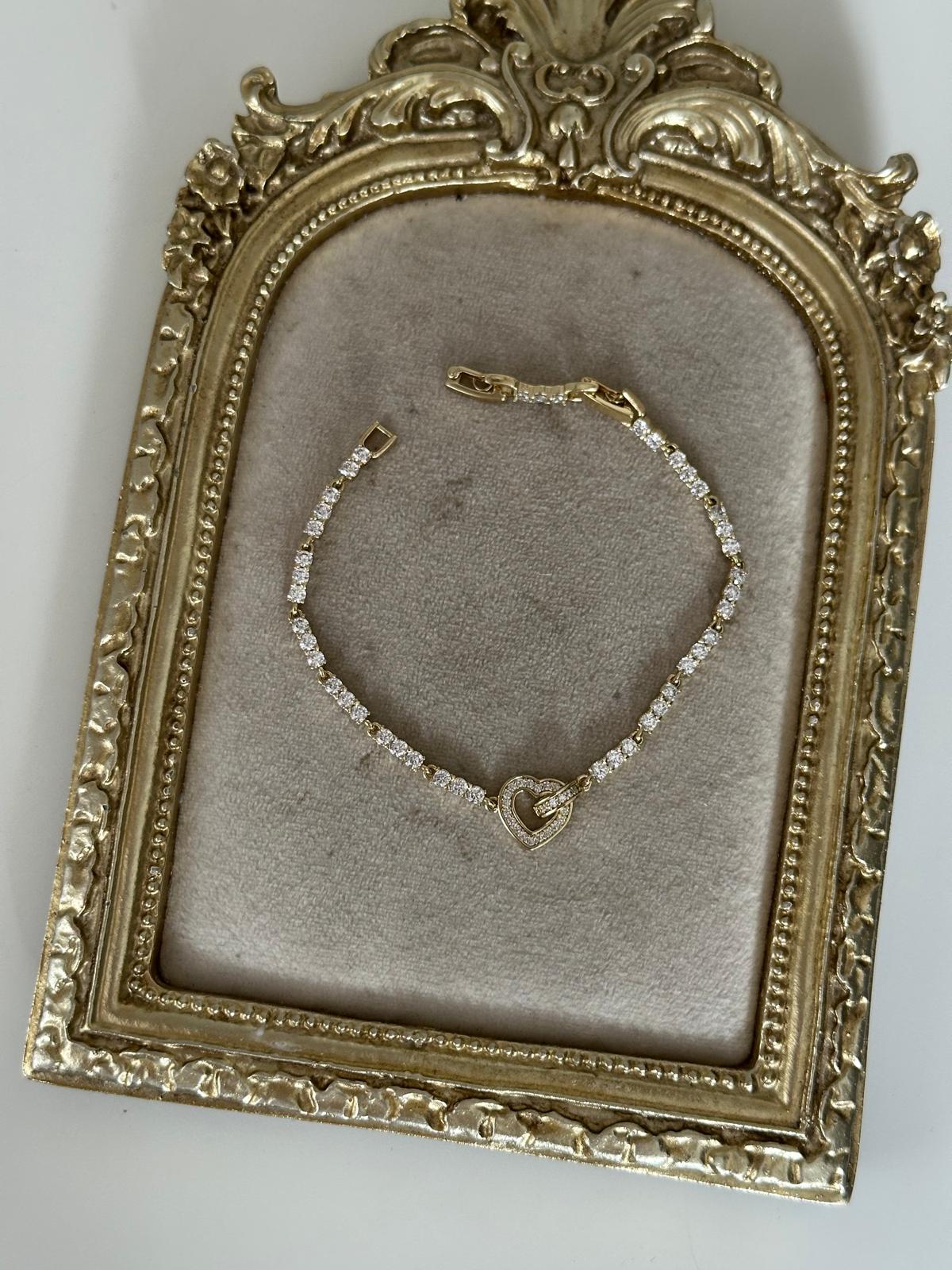 14K Gold Renkli Kalp Su Yolu Taş Detaylı Bileklik