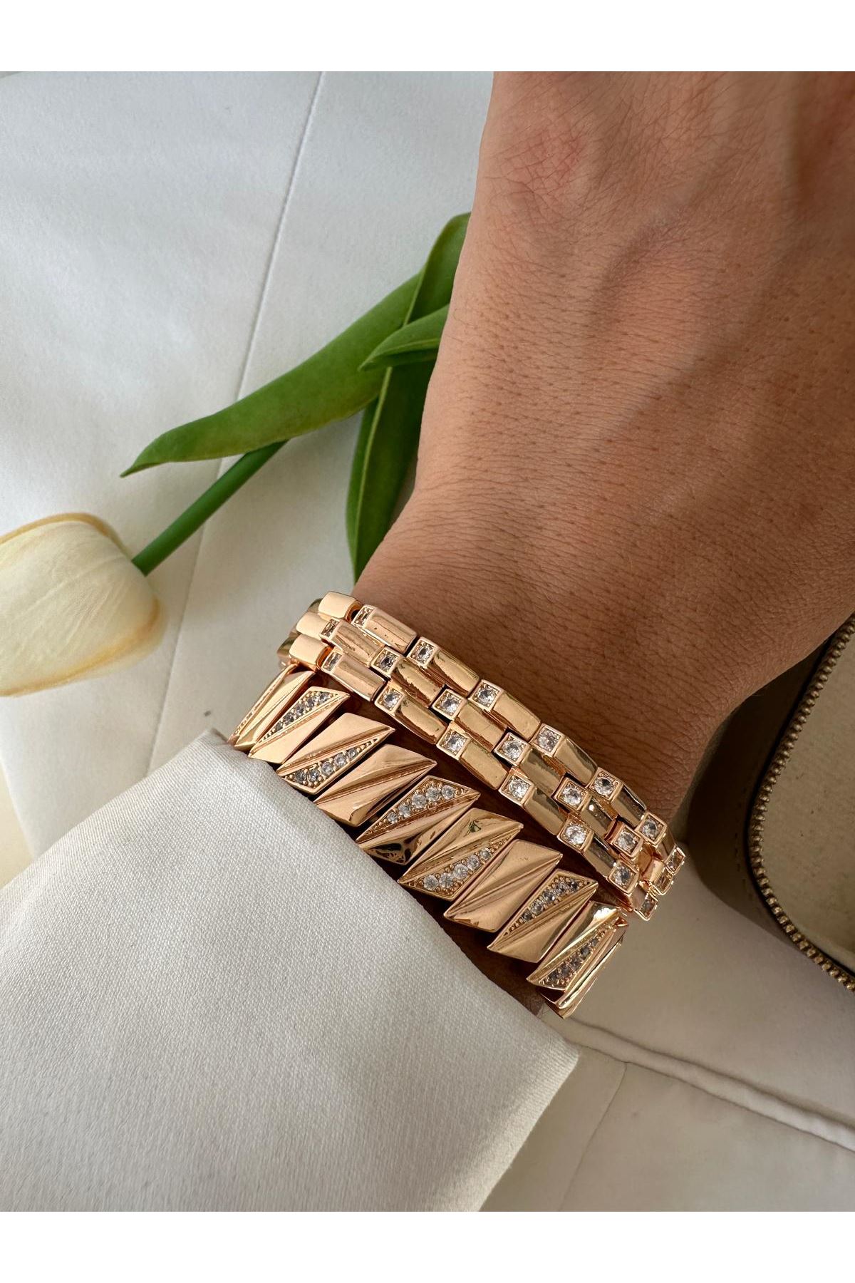 18K Rose Gold Renkli Marka Juju Asimetrik Kesim Taşlı Ayarlanabilir İpli Bileklik