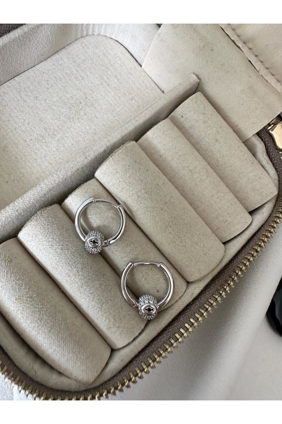 Gümüş Renkli Halka Sabit Pandora Taşlı Küpe