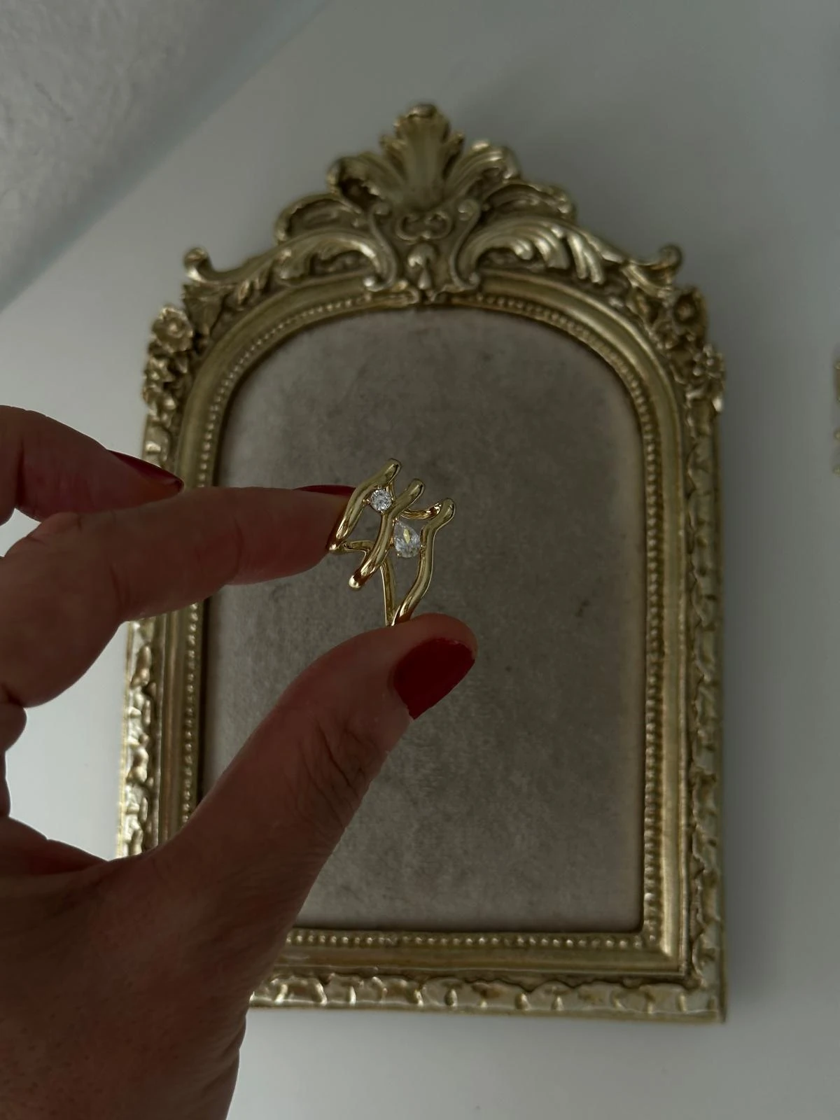 14K Gold Renkli Çoklu Görünüm Zikzak Kesim Damla Yuvarlak Taşlı Earcuf Küpe