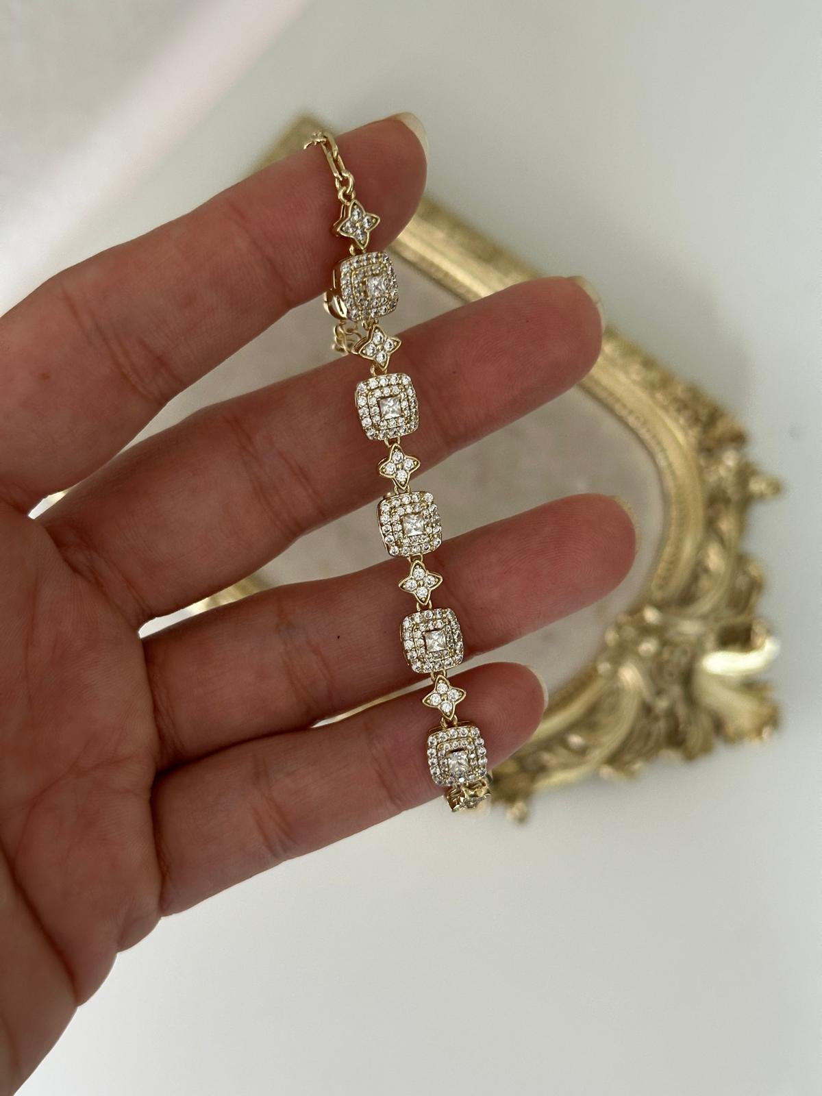 14K Gold Renkli Yıldız Küp Taşlı Premium Seri Bileklik