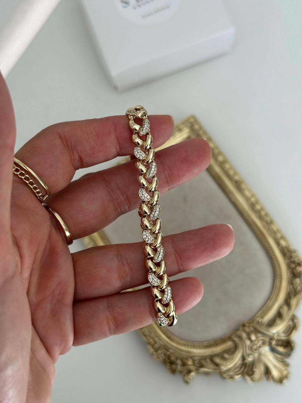 14K Gold Renkli Balık Sırtı Taşlı Gurmet Bileklik