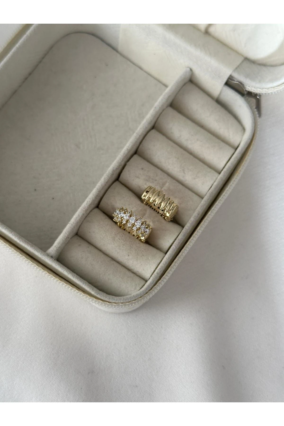 14K Gold Renkli  Damla Oval Kristal Taşlı Halka Küpe