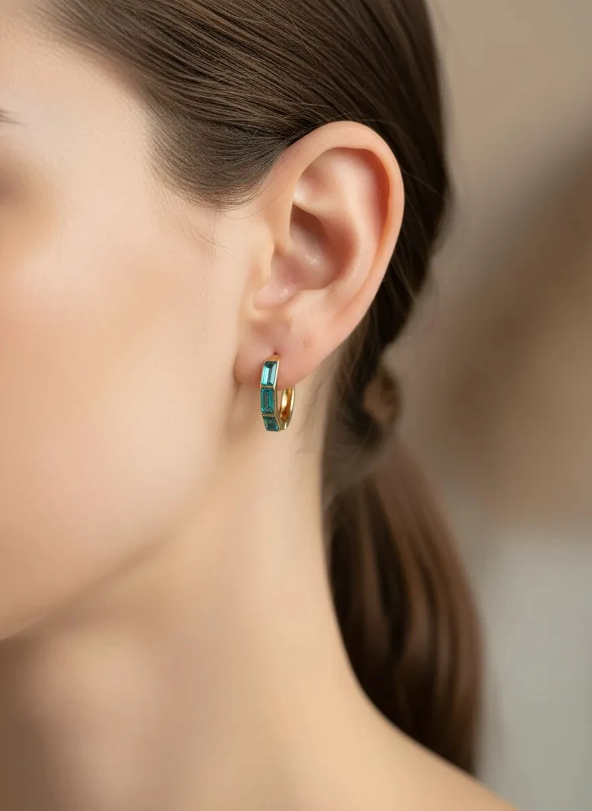 14K Gold Renkli Halka Swaroski Mavi Üç Dikdörtgen Taşlı Küpe