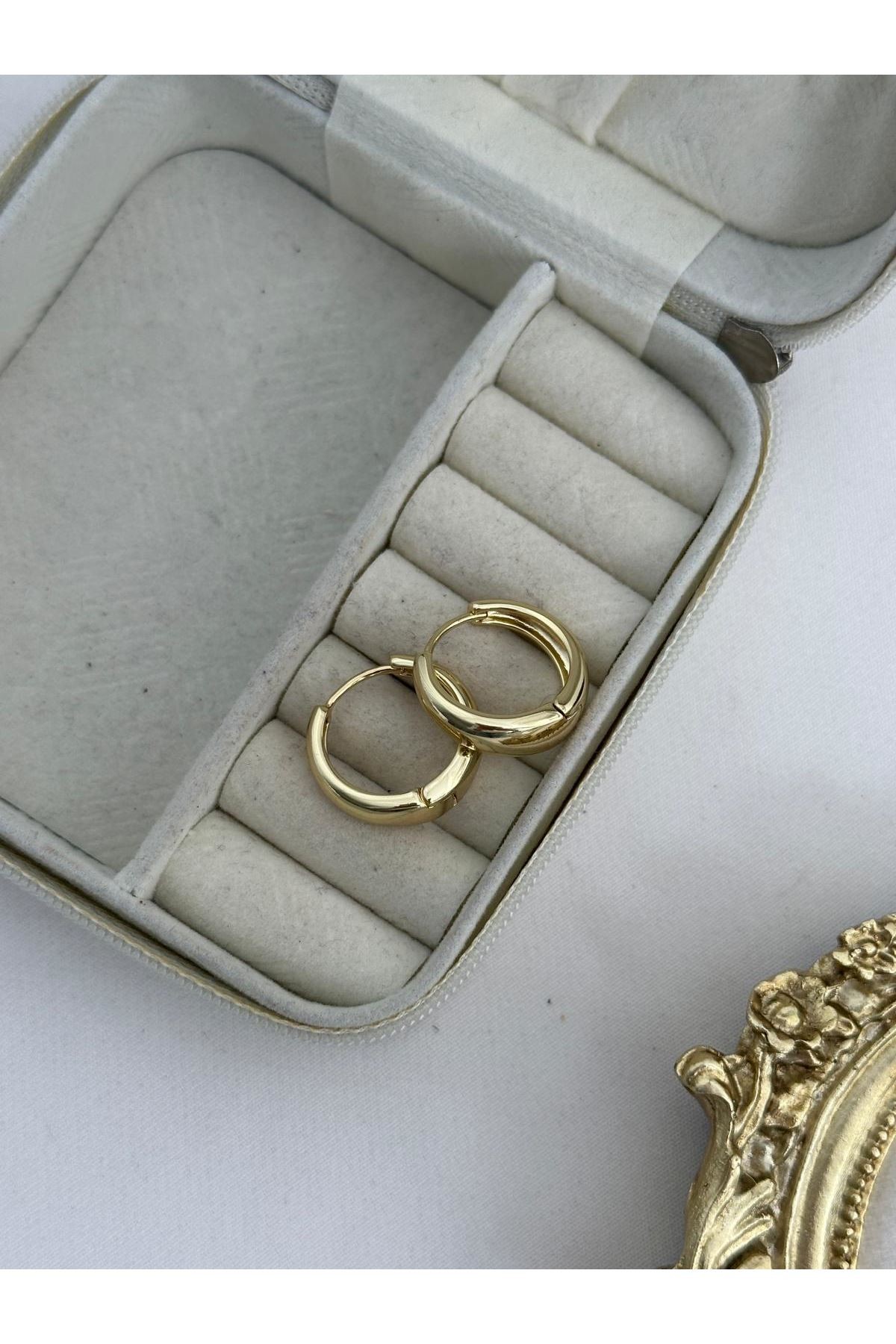 14K Gold Renkli  Bomb Basıc Çok Beklenen Küpe