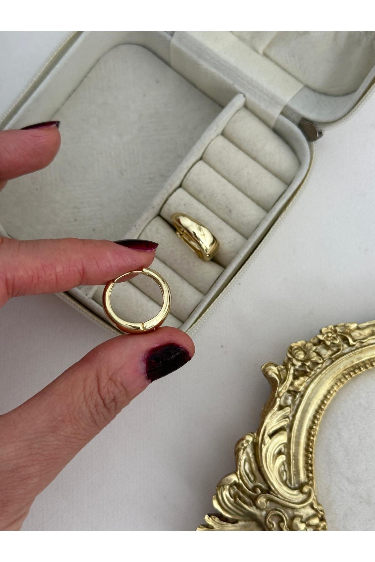 14K Gold Renkli  Bomb Basıc Çok Beklenen Küpe