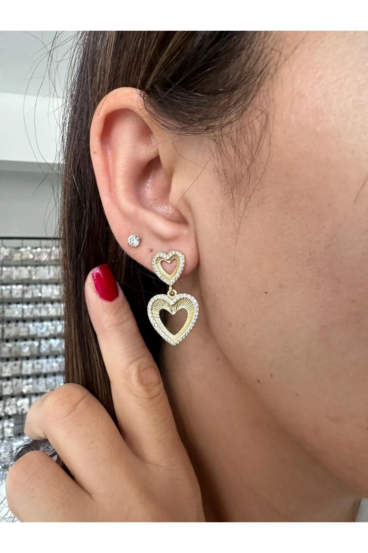 14K Gold Renkli  İkili Kalp Sarkık Varaklı Kenarları İnce Montür Taşlı Küpe