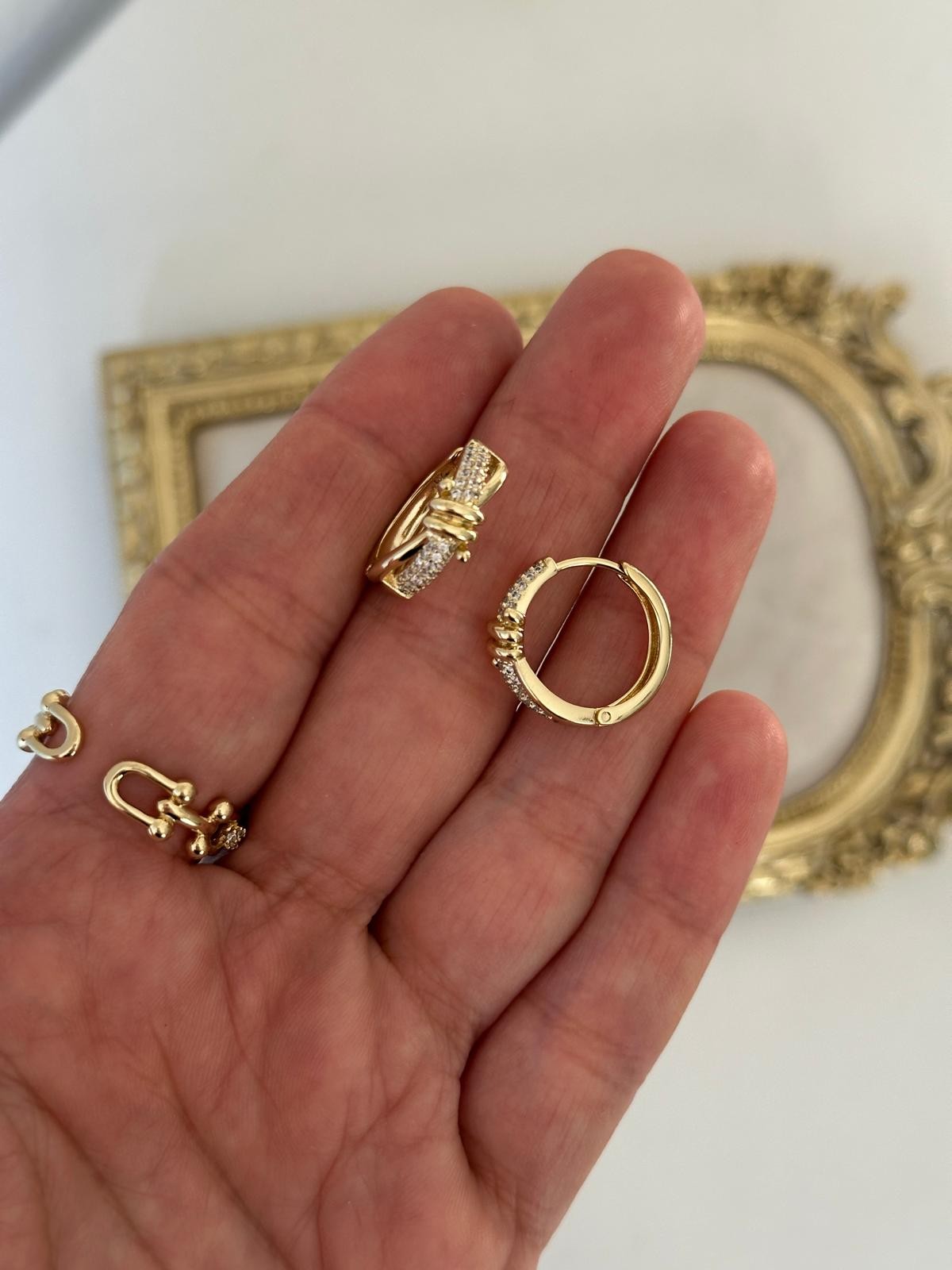 14K Gold Renkli Düğüm Küpe