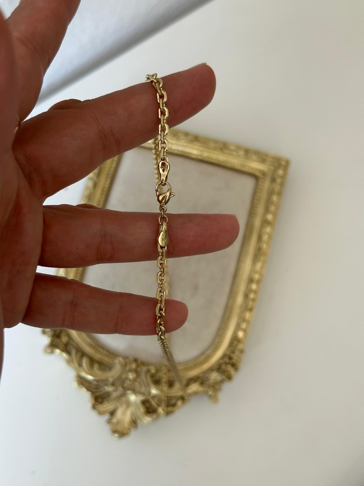 14K Gold Küp Kesim Dökümlü Kolye