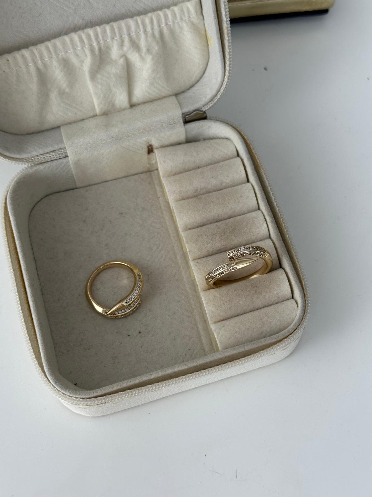 14K Gold Renkli Tasarım Taşlı Önden Ayarlanabilir Çivi Yüzük