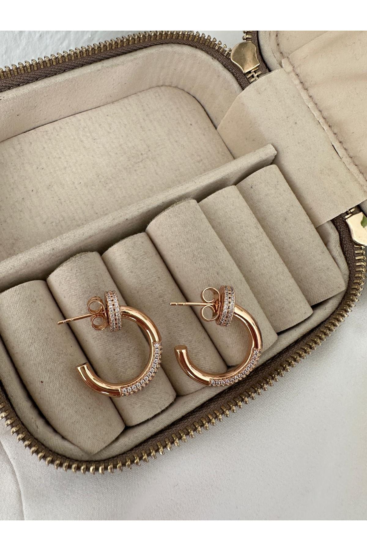 18K Rose Gold Renkli Yarım Halka Taşlı Küpe