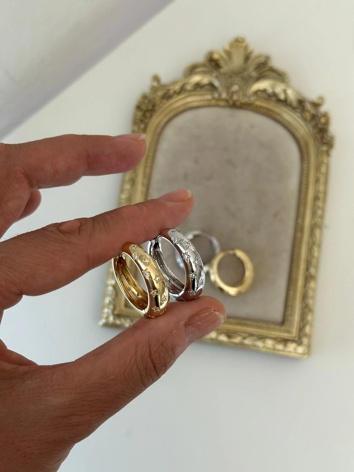 Gold Gümüş Dolum Yıldız Figürlü Taşlı Halka Küpe