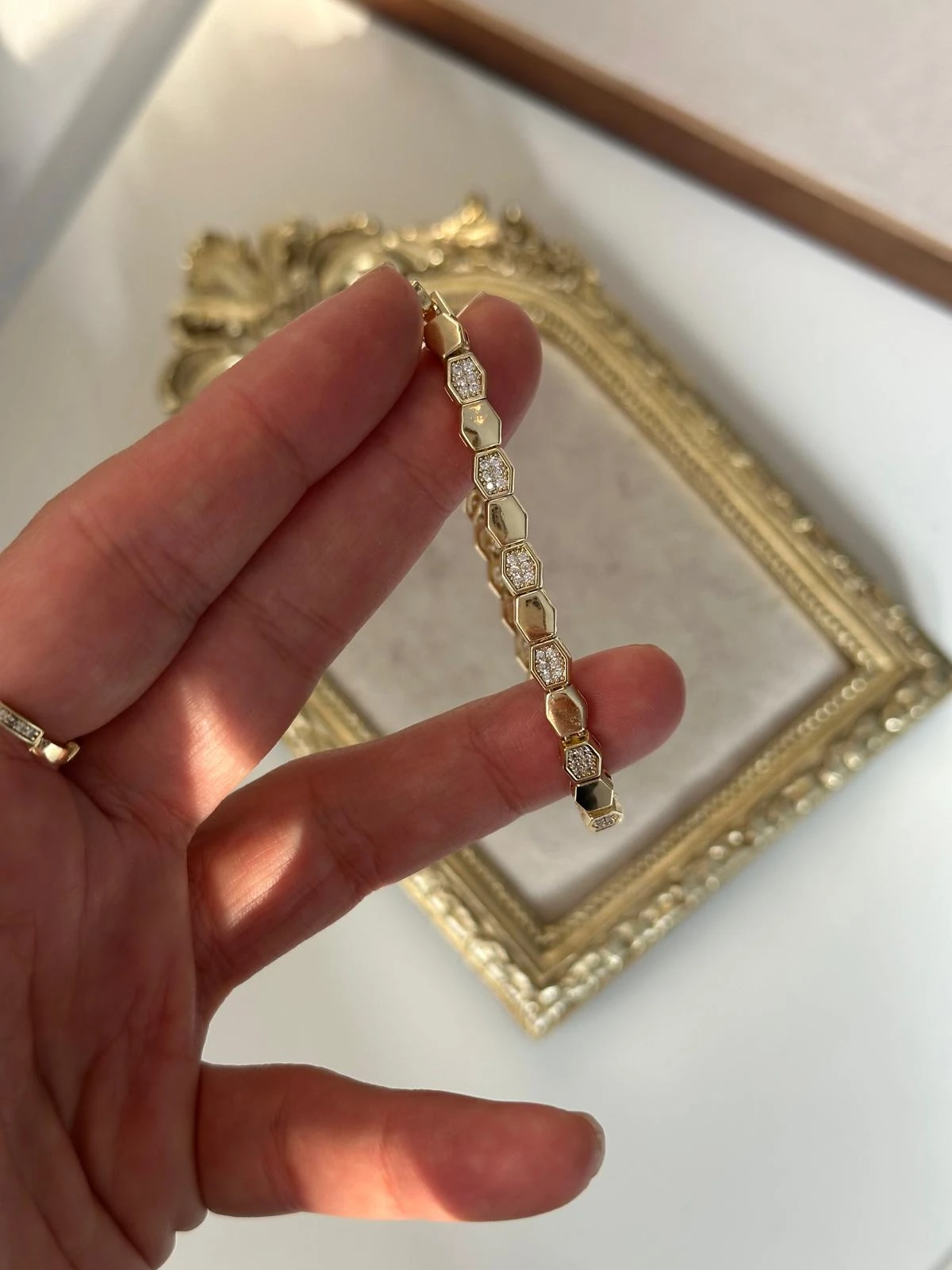 14K Gold Renkli Beşgen Montür Taşlı Petek Bileklik