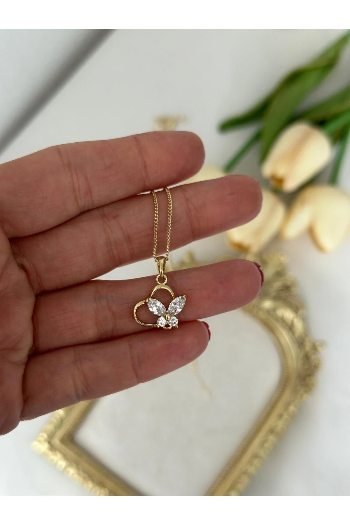 14K Gold Renkli  Kalp İçi Kelebek Taşlı Kolye