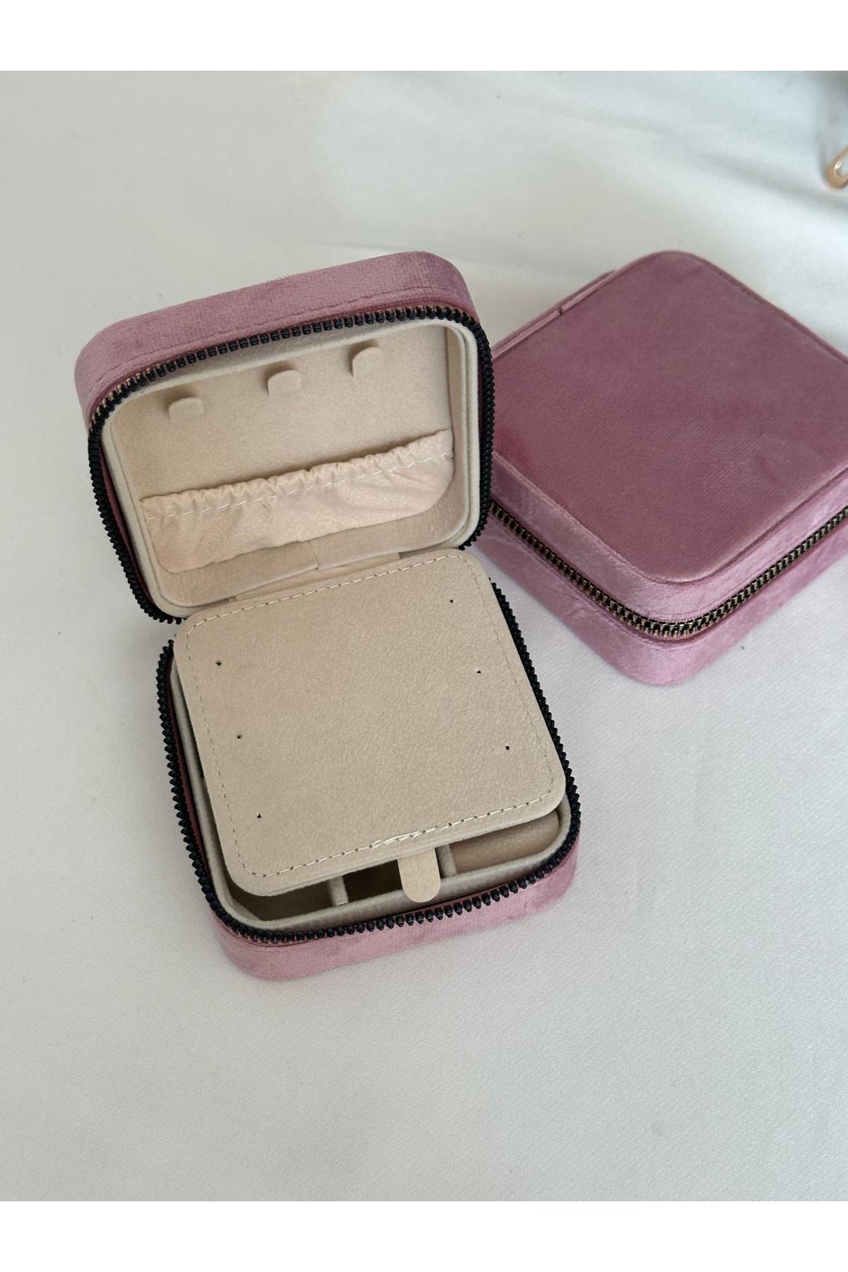 Pembe Aynalı Takı Çantası