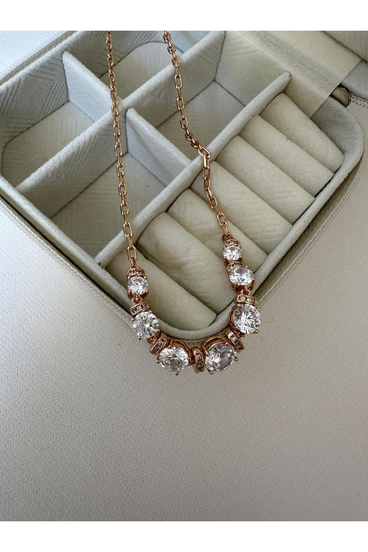 18K Rose Gold Renkli Yuvarlak Kesim Renkli Taşlı Zincir Kolye