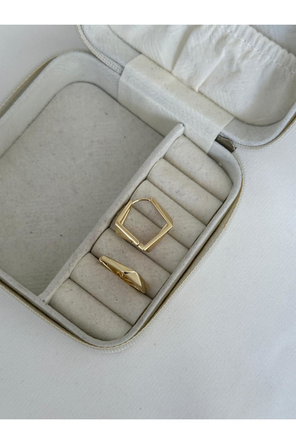 14K Gold Renkli  Beşgen Kesim Plaka Küpe