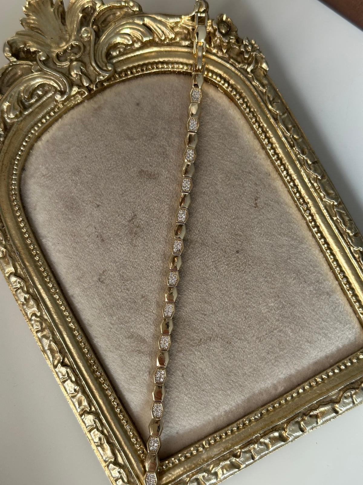 14K Gold Renkli Beşgen Montür Taşlı Petek Bileklik