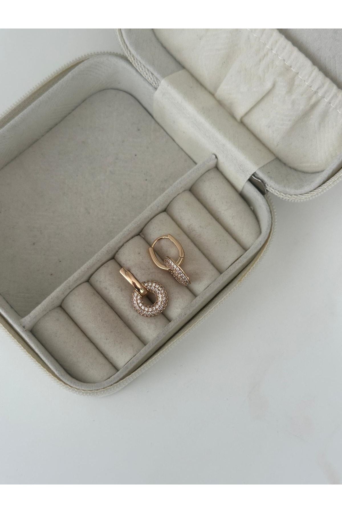 18K Rose Gold Renkli Lale Form Halka Dolum Taşlı Küpe