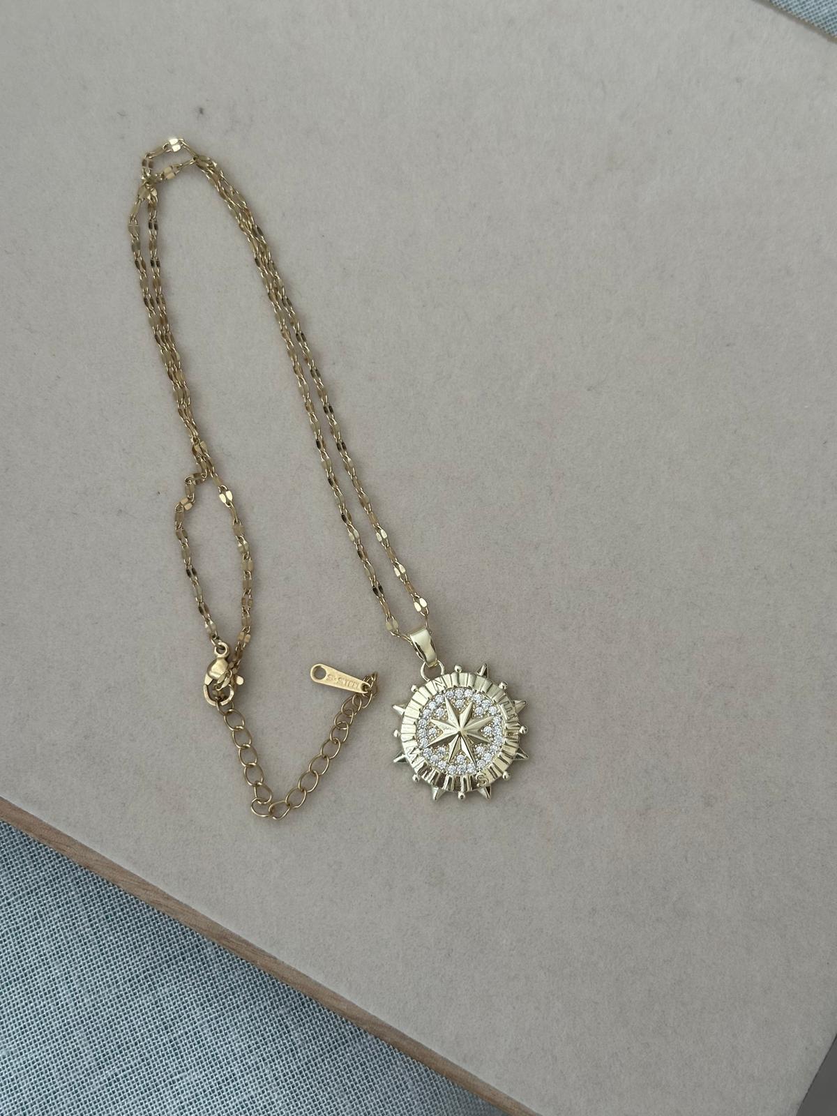 Gold Renkli Madalyon Taşlı Kutup Yıldızı Balık Pul Zincir Kolye