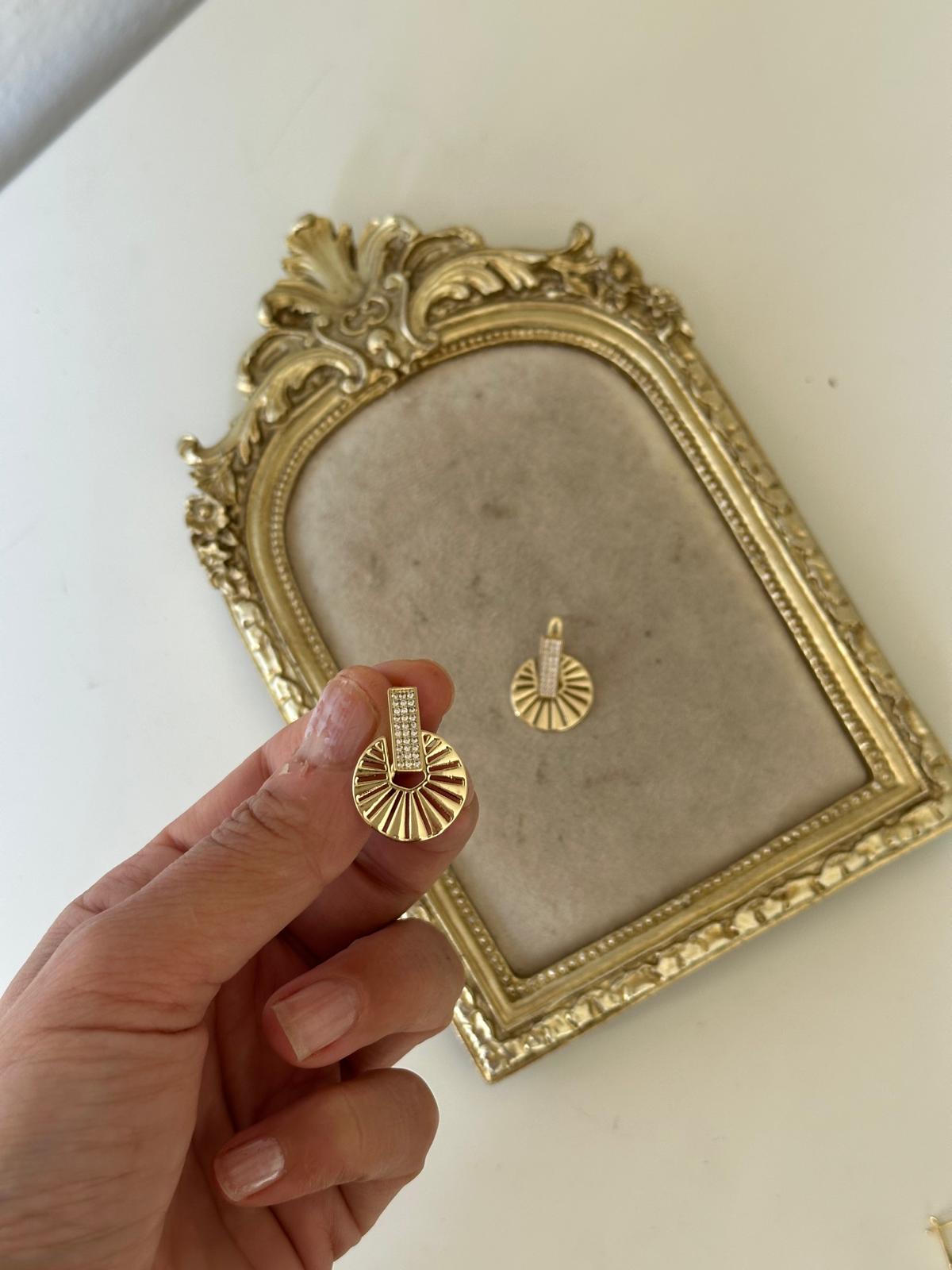 14K Gold Renkli Telgari Dikdörtgen Kesim Montür Taşlı Küpe