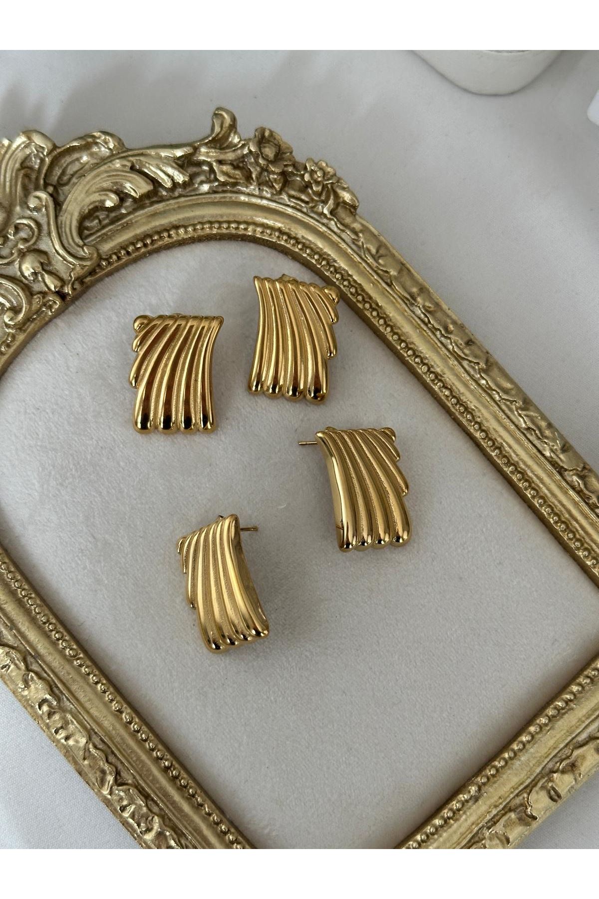 18K Rose Gold Renkli Geometrik Kesim Küpe