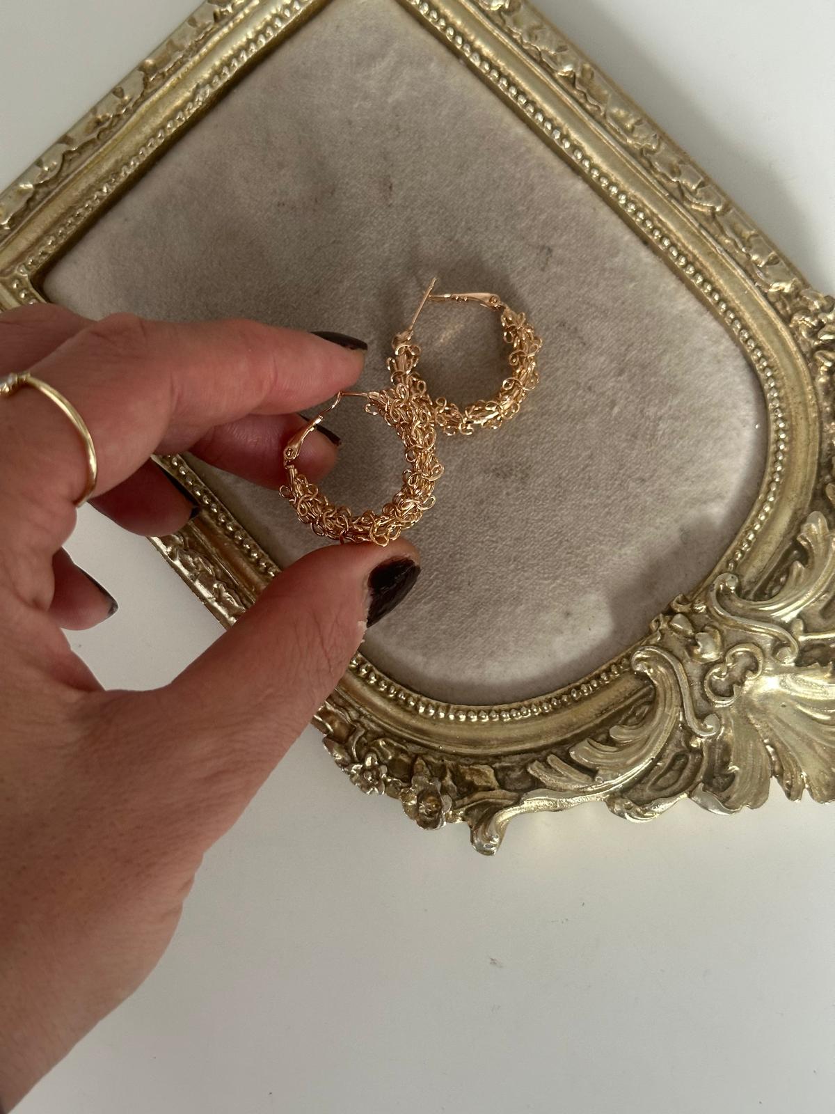 18K Gold Rose Sarmaşık Burgu Halka Küpe