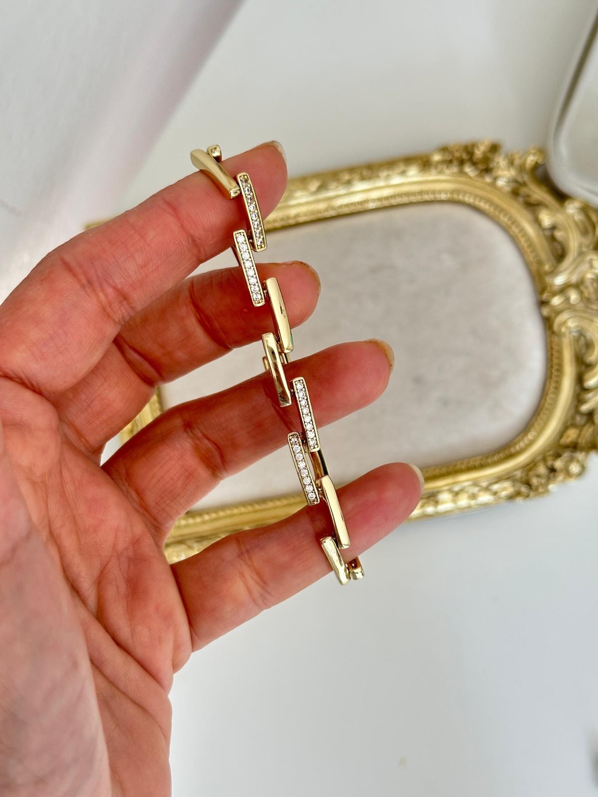 14K Gold Renkli Zikzak Taşlı Plaka Şerit Bileklik