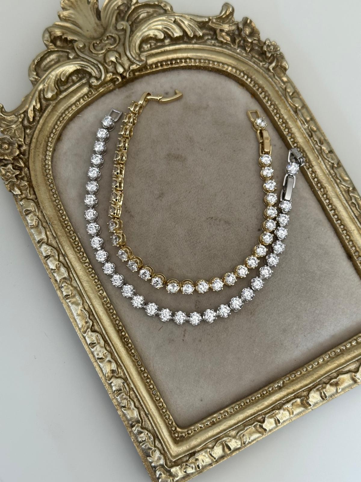 İri Su Yolu Taşlı Bileklik