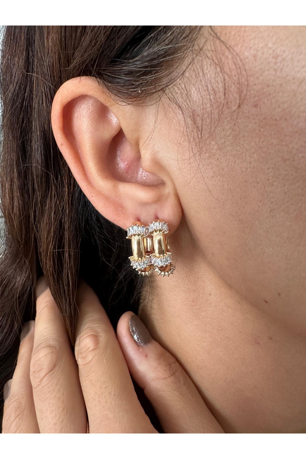 18K Rose Gold Renkli Halka Üç Sıralı Taşlı Halka Küpe