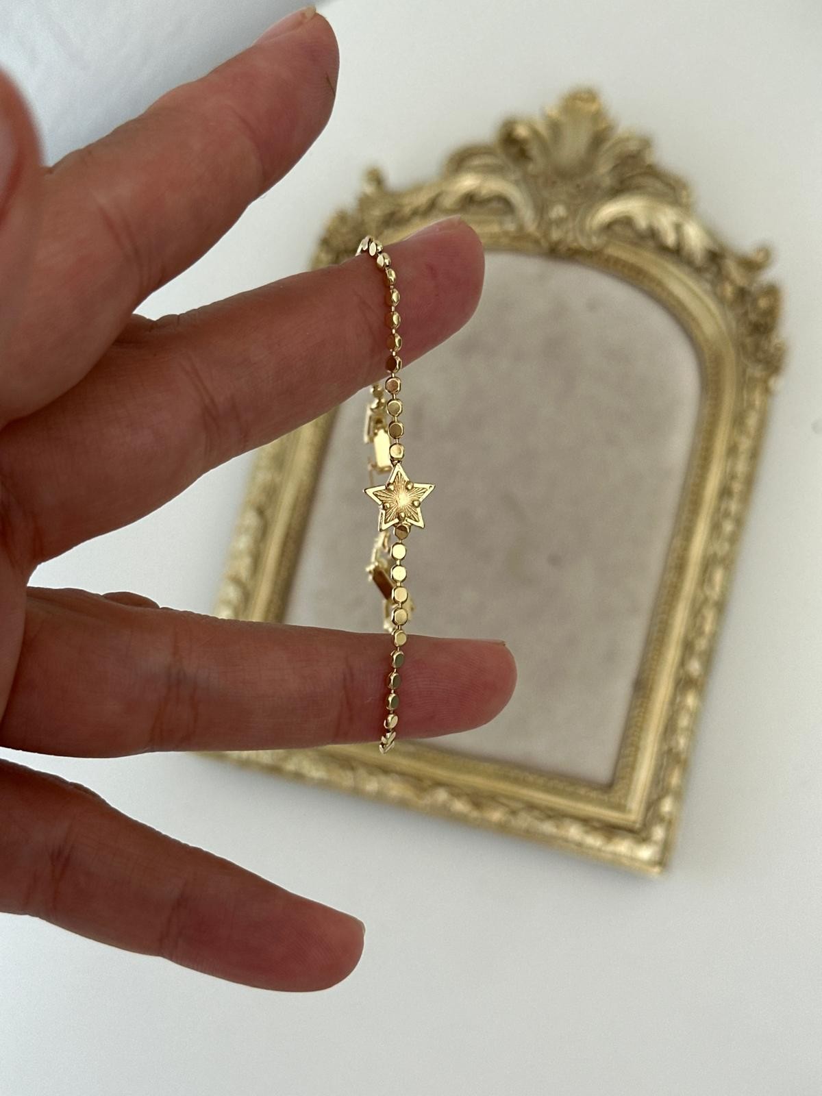 14K Gold Renkli Ortası Yıldız Plaka Taşlı Pul Bileklik