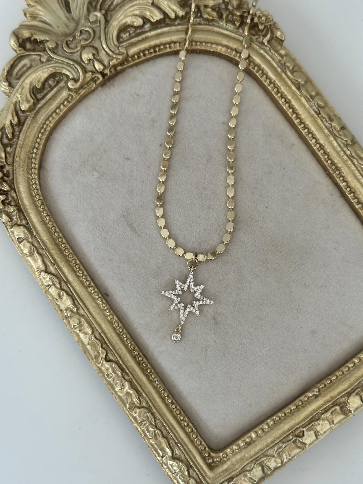 14K Gold Pul Ezme Yıldız Sarkık Taşlı Uclu Kolye