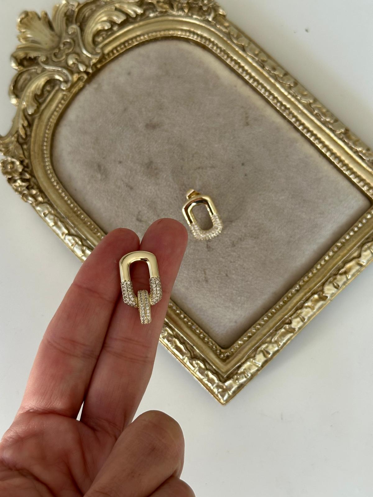 14K Gold Renkli Oval Kesik Form Taşlı Küpe