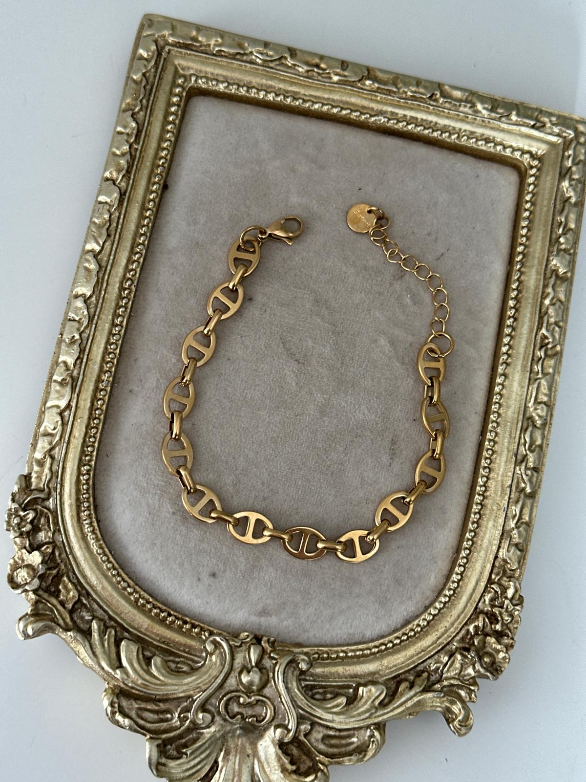 Gold Renkli Marka Bileklik