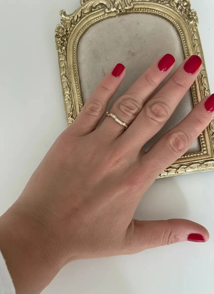 14K Gold Renkli Zikzak Kesimli Minimal Taşlı Yüzük