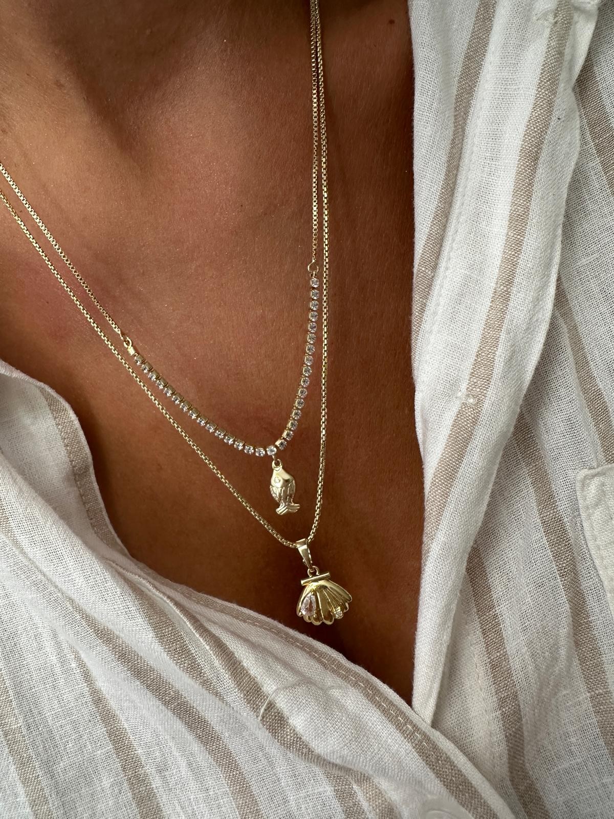 14K Gold Renkli Balık Figürlü Su Yolu Taşlı Kolye
