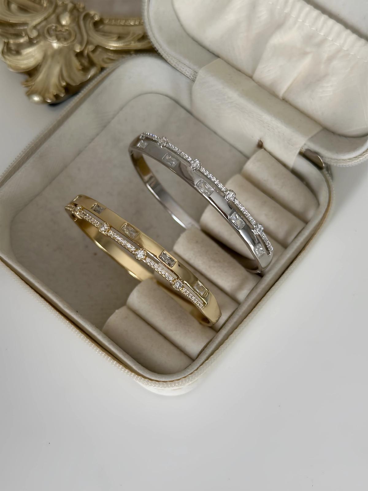 14K Gold, Gümüş İkli Görünüm Taşlı Kelepçe