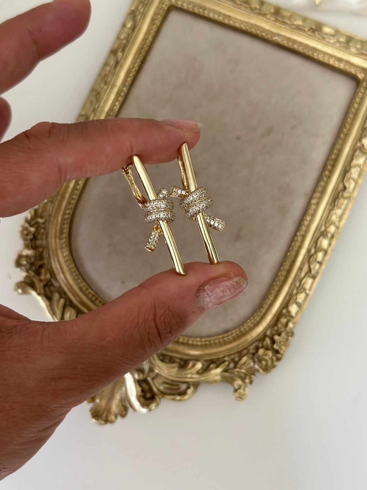 14K Gold Marka Dolama Taşlı Küpe