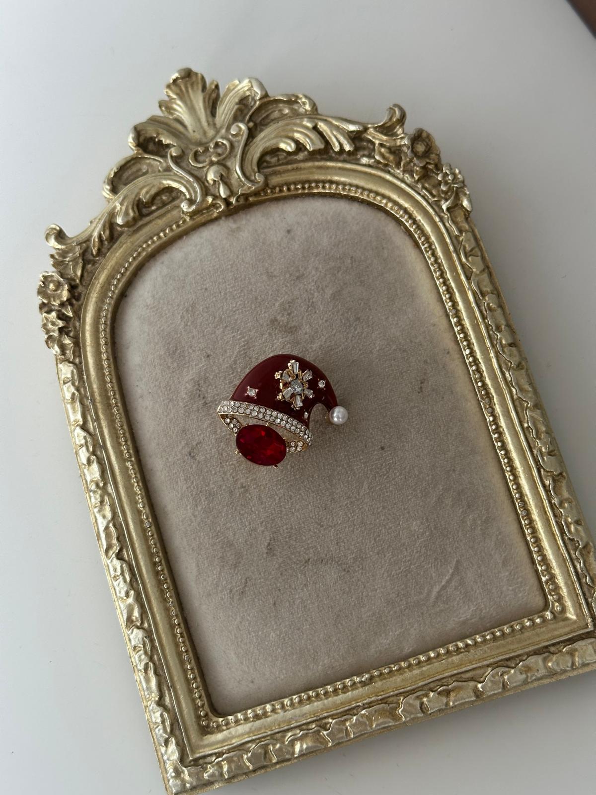 Şapkalı Kar Tanesi Noel Broş