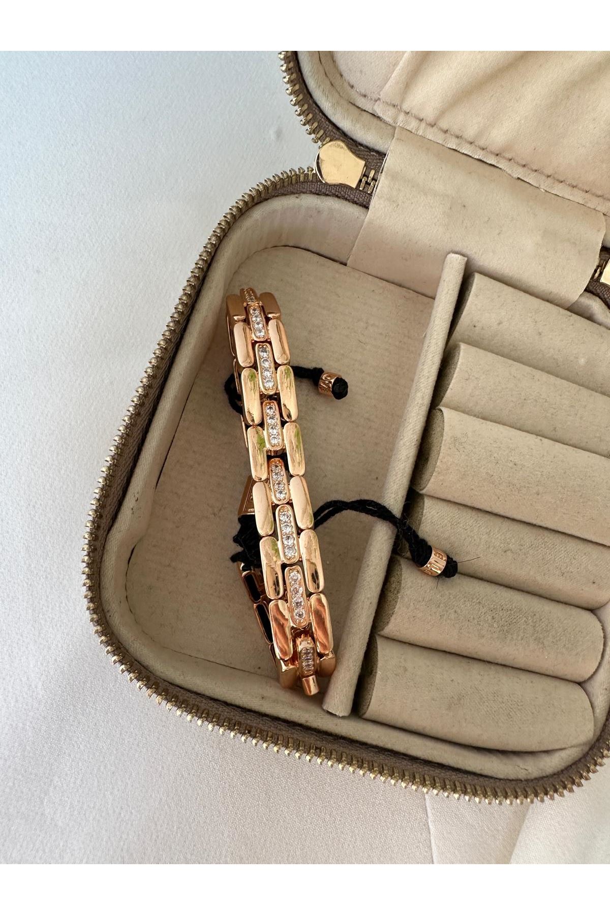 Marka Juju Oval İkili Kesim Ortası Taşlı İpli Bileklik