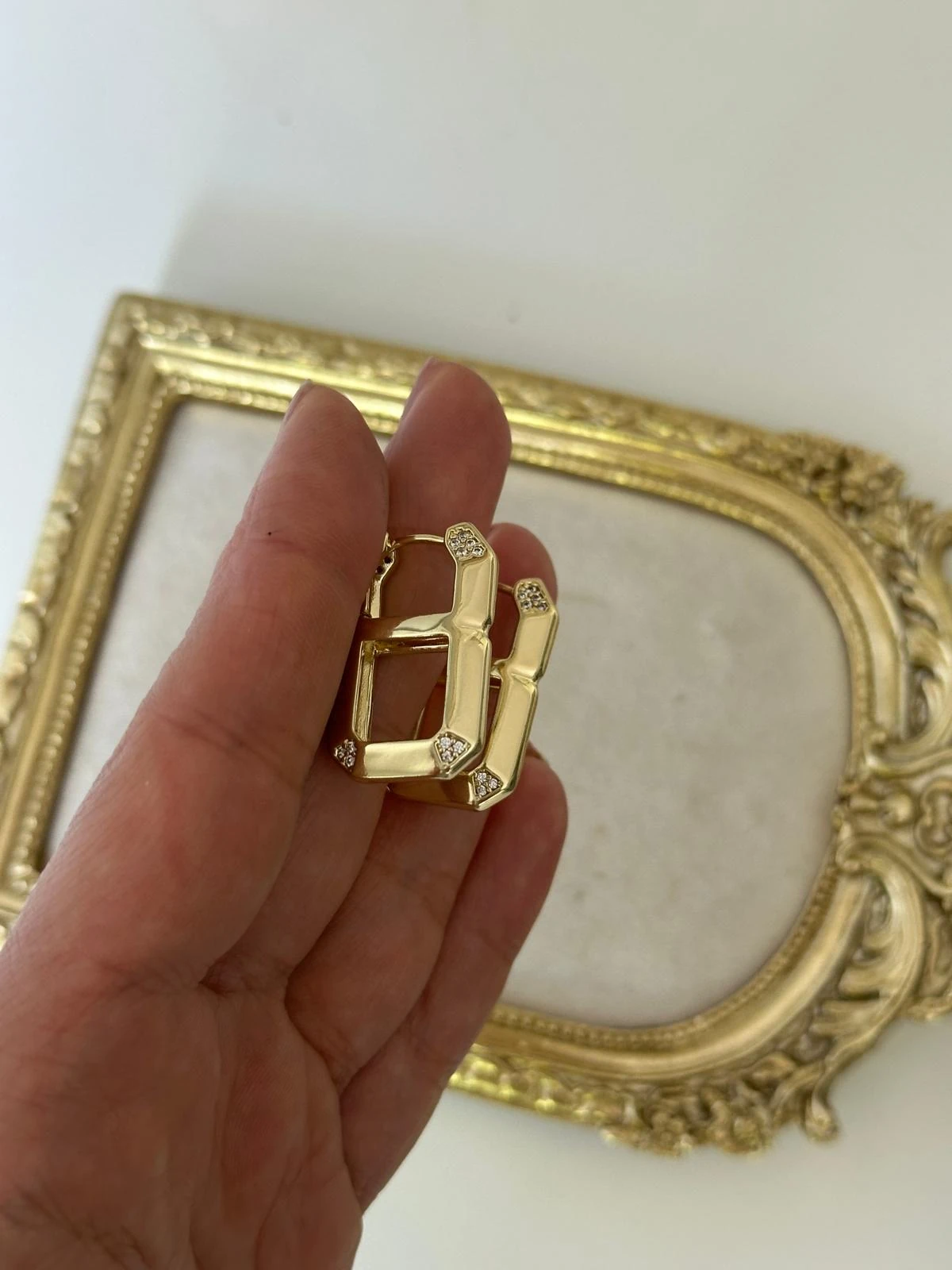 14K Marka Gold Dikdörtgen Kesim Küpe