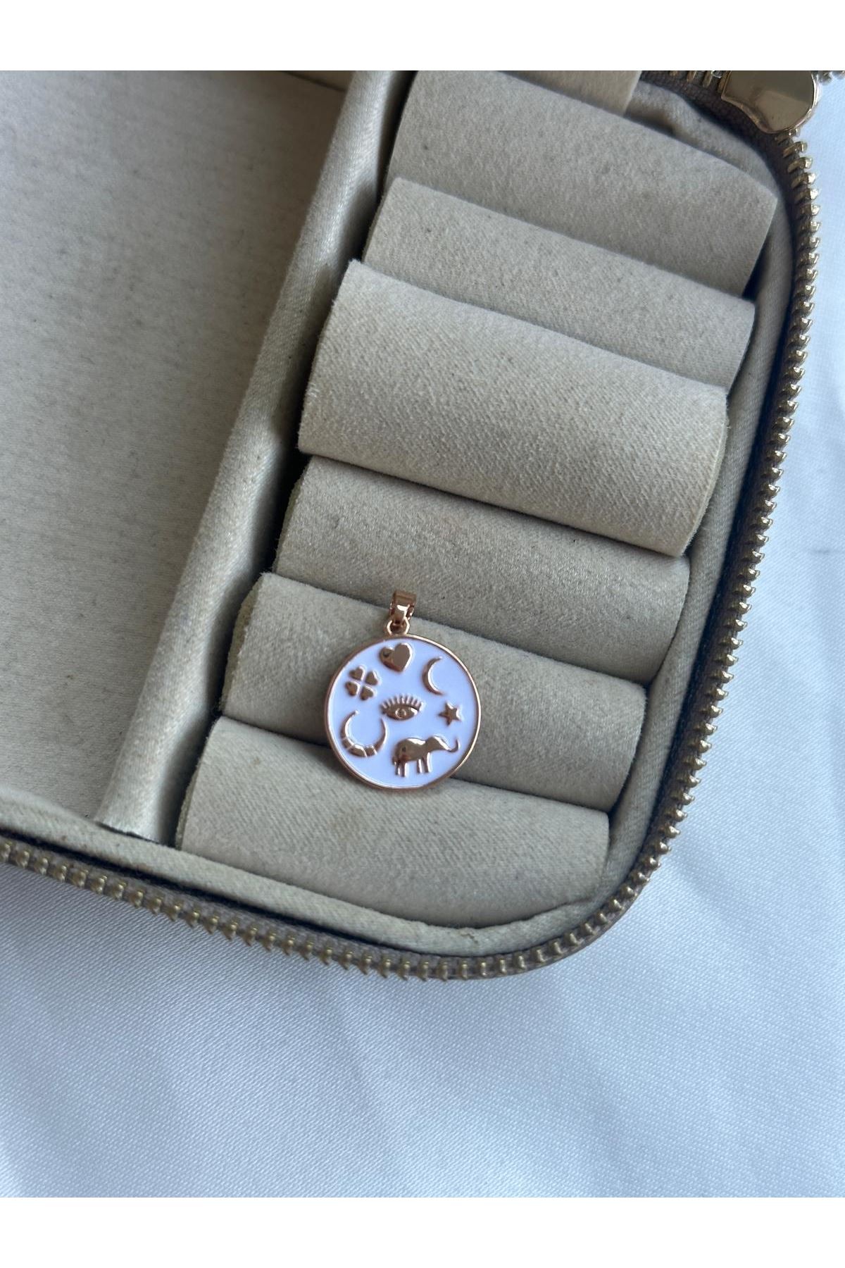 18K Rose Gold Renkli Beyaz Şans Charm Kolye Ucu