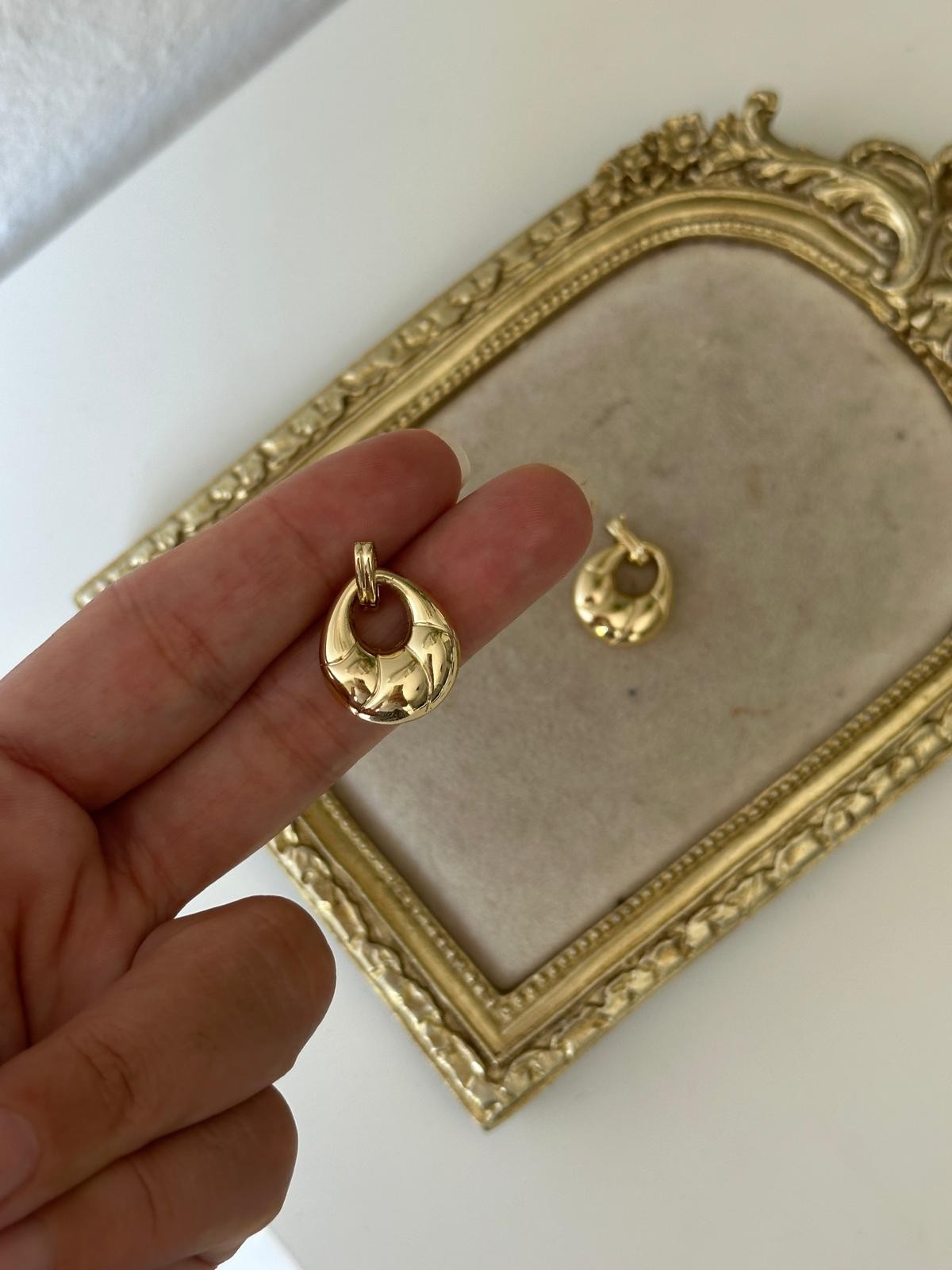 14K Gold Oval Bomb Kesim Mngo Marka Küpe