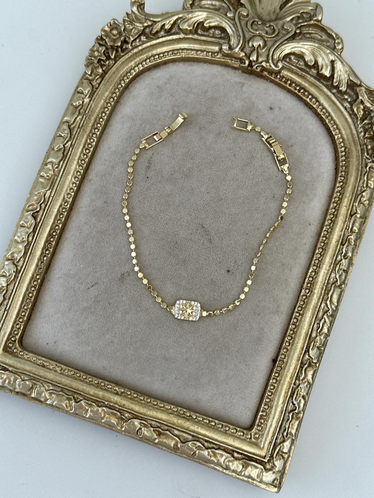 14K Gold Renkli Dikdörtgen Kesim Kutup Yıldızı Taşlı Pul Zincir Bileklik