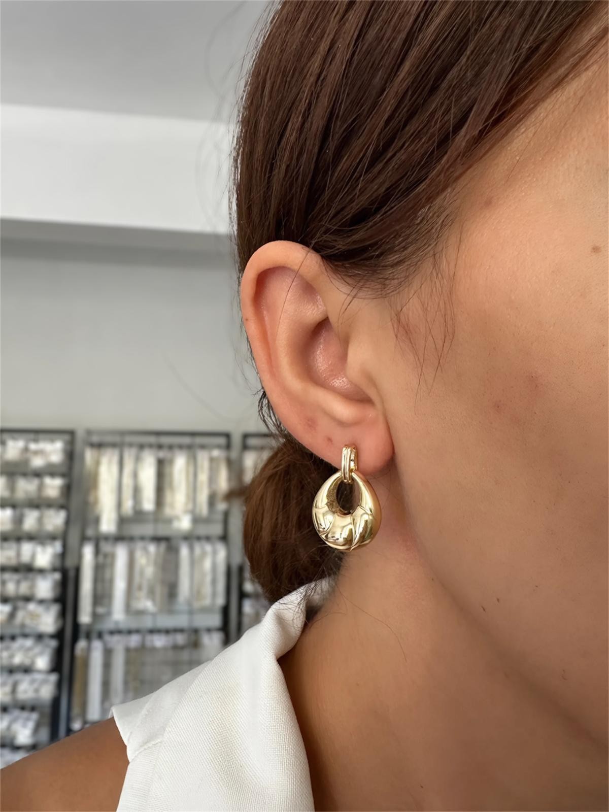 14K Gold Oval Bomb Kesim Mngo Marka Küpe