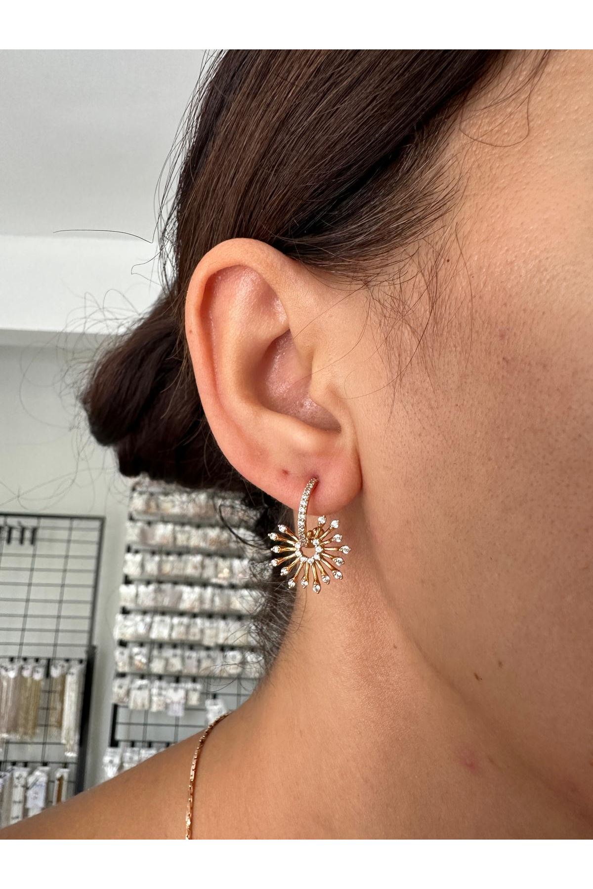 18K Rose Gold Renkli Güneş Çiçek Taşlı Küpe