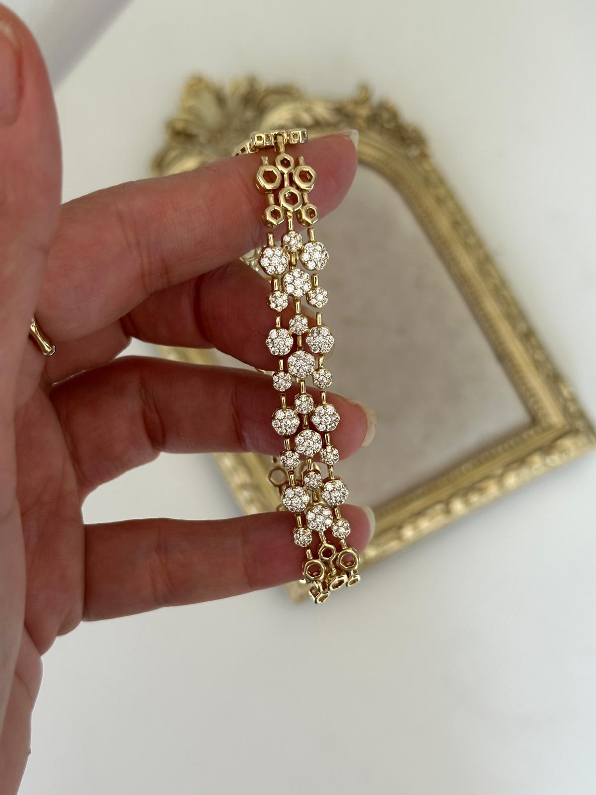 14K Gold Renkli Premium Seri Birleşik Ortası Üç Geçiş Çiçek Montür Taşlı Bileklik