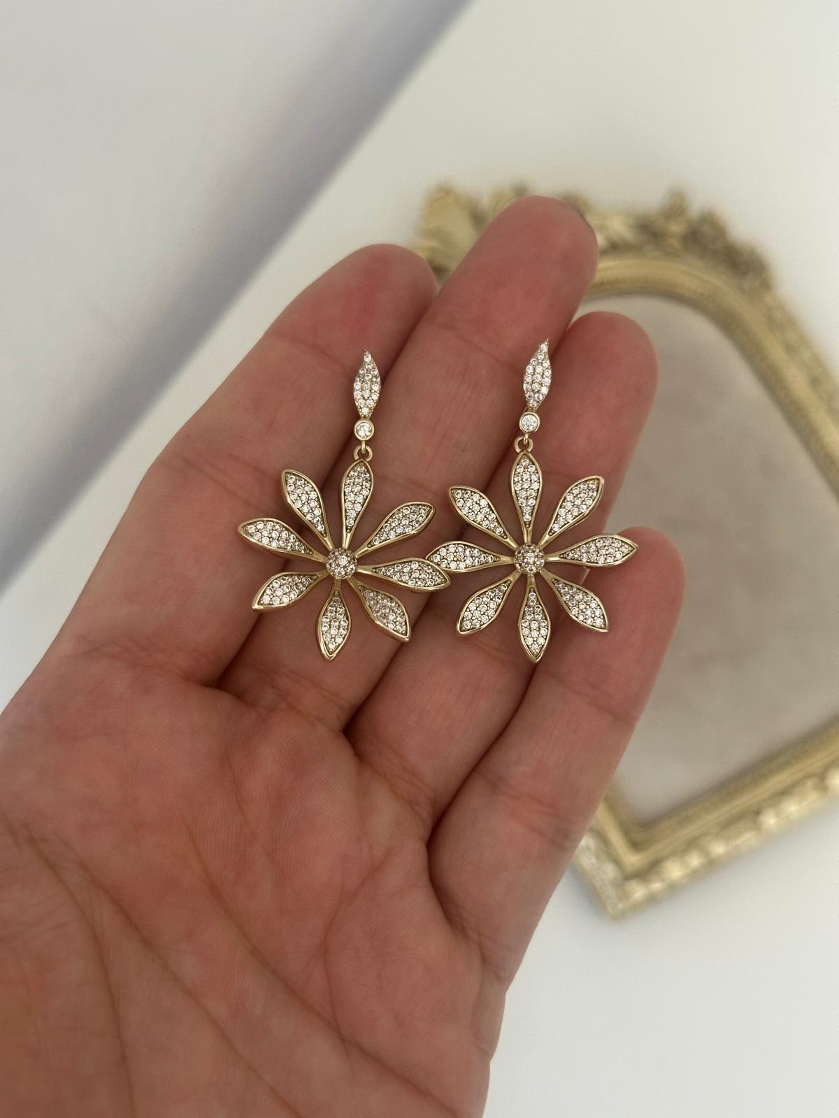 14K Gold Renkli Çiçek  Sarkıt Taşlı Küpe